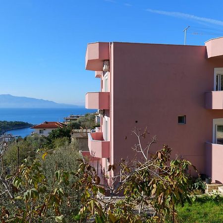Pink Holiday Саранда Екстер'єр фото